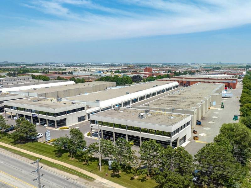 6625 Tomken RD #12-16, Mississauga, ON L5T 2J6