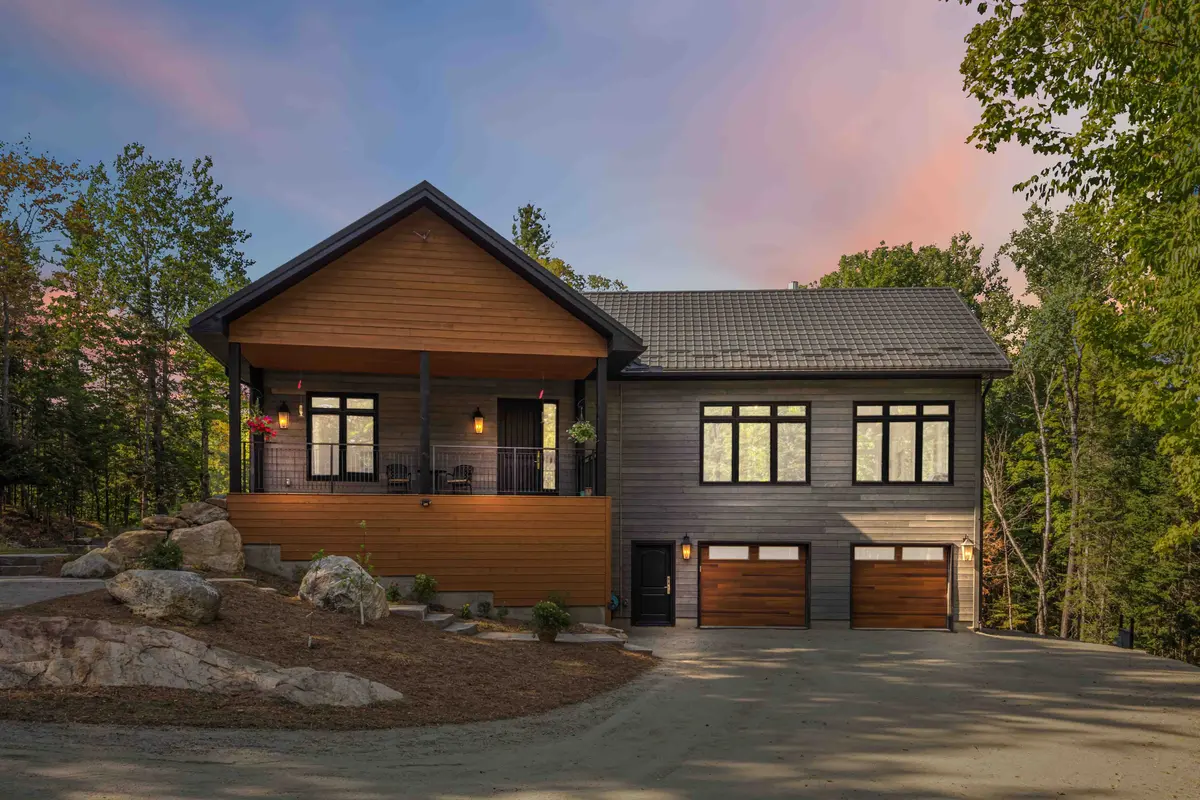 Dysart Et Al, ON K0M 1S0,239 Mountain ST