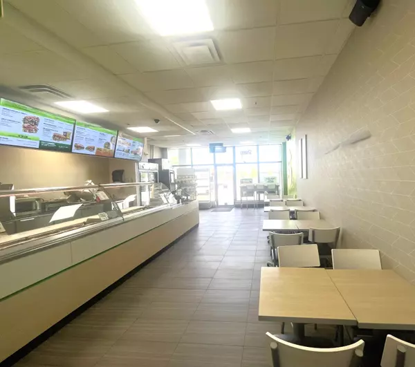 Richmond Hill, ON L4C 3E3,10909 Yonge ST