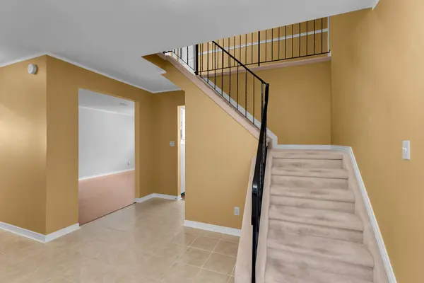 Kingston, ON K7P 2K9,954 Mona DR