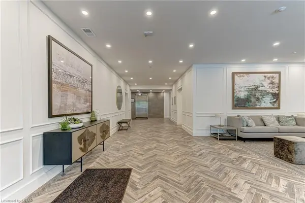 London North, ON N6B 3N1,480 Callaway RD #811