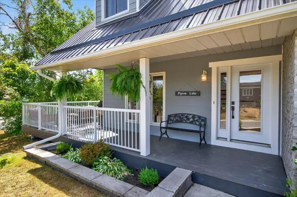 Kawartha Lakes, ON K0M 1A0,19 Cedartree LN