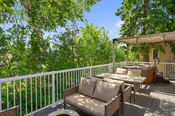 Kawartha Lakes, ON K0M 1A0,19 Cedartree LN