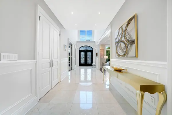 Aurora, ON L4G 2M6,111 Hillview RD