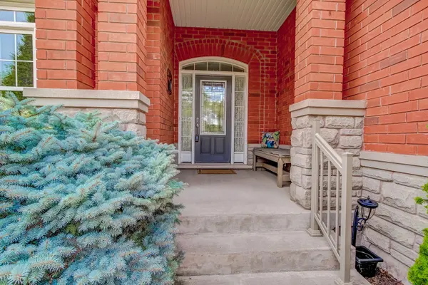 Niagara Falls, ON L2H 0C2,6667 Sebastian CRES