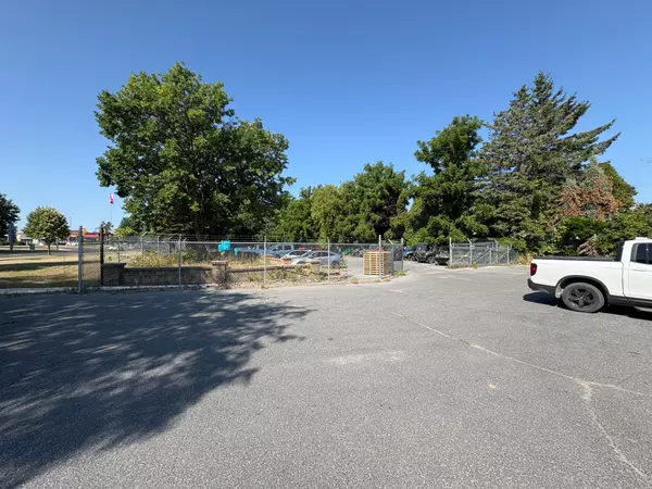 Cornwall, ON K6J 5X3,405 Ninth ST W