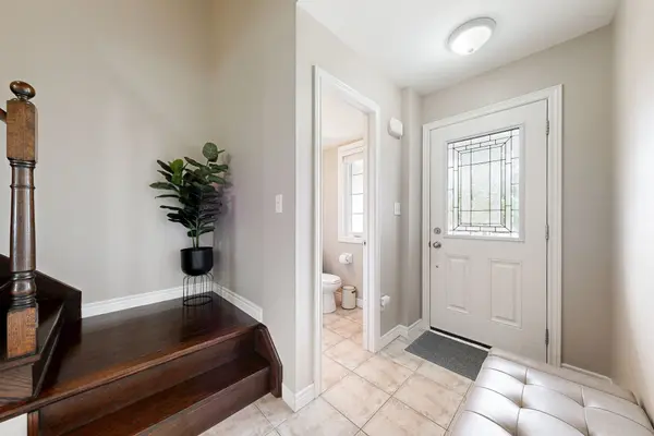 Clarington, ON L1E 0G1,62 McMann CRES