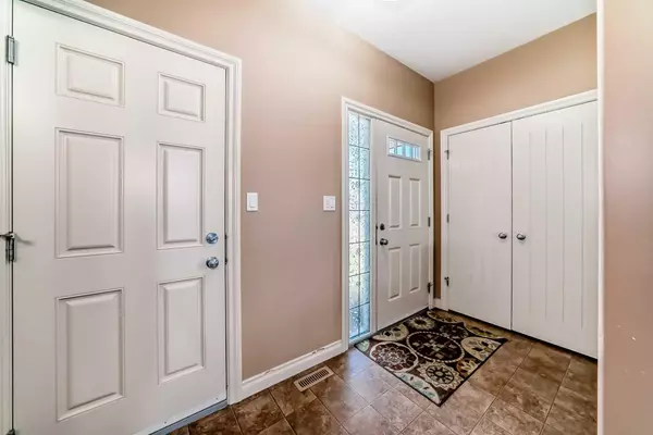 Red Deer, AB T4P 0M3,10 Carlson PL