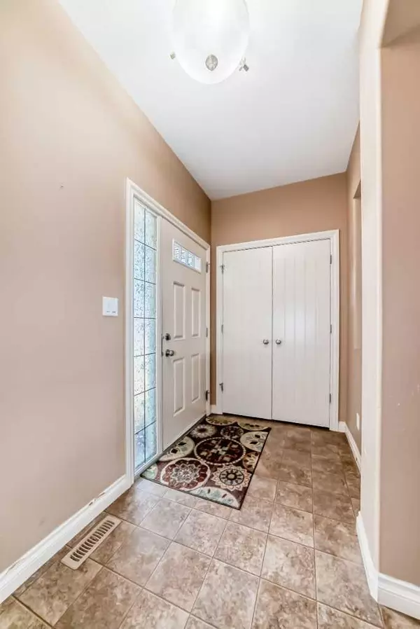 Red Deer, AB T4P 0M3,10 Carlson PL