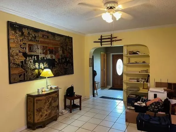 Hollywood, FL 33020,2411 Adams St