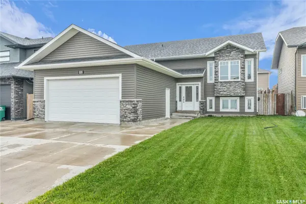 1123 Hargreaves WAY, Saskatoon, SK S7L 0A1