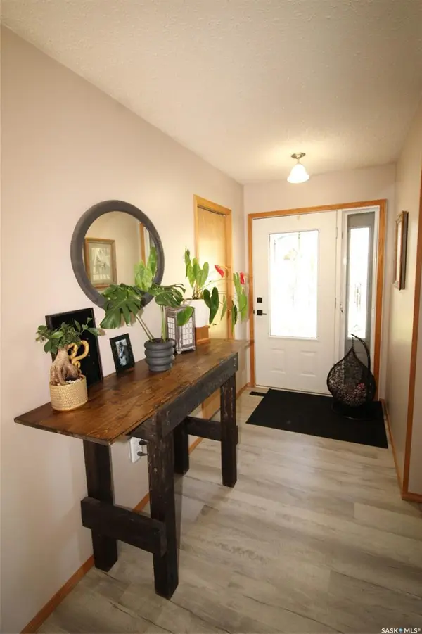 Shaunavon, SK S0N 2M0,652 9th STREET W