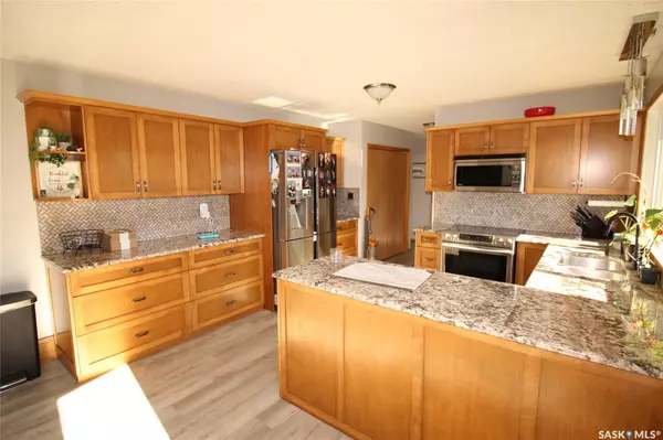 Shaunavon, SK S0N 2M0,652 9th STREET W