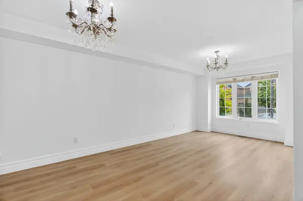 Bradford West Gwillimbury, ON L3Z 2A4,240 Armstrong CRES