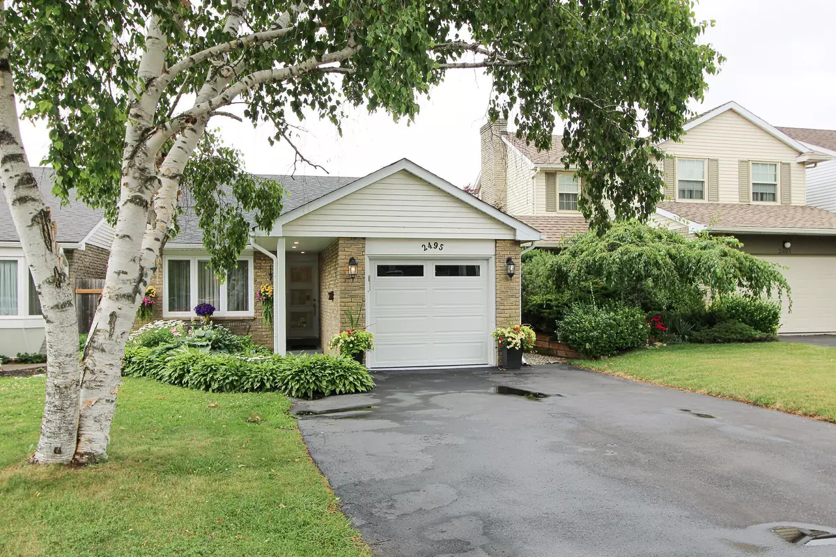 Burlington, ON L7M 1Y3,2495 Snowhill CT