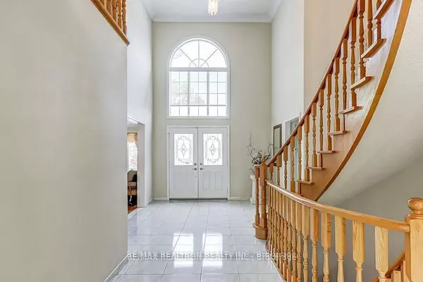 Toronto E10, ON M1C 1P1,23 White AVE