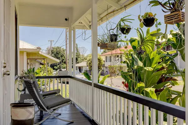 Honomu, HI 96728,28-1127 PUA ST