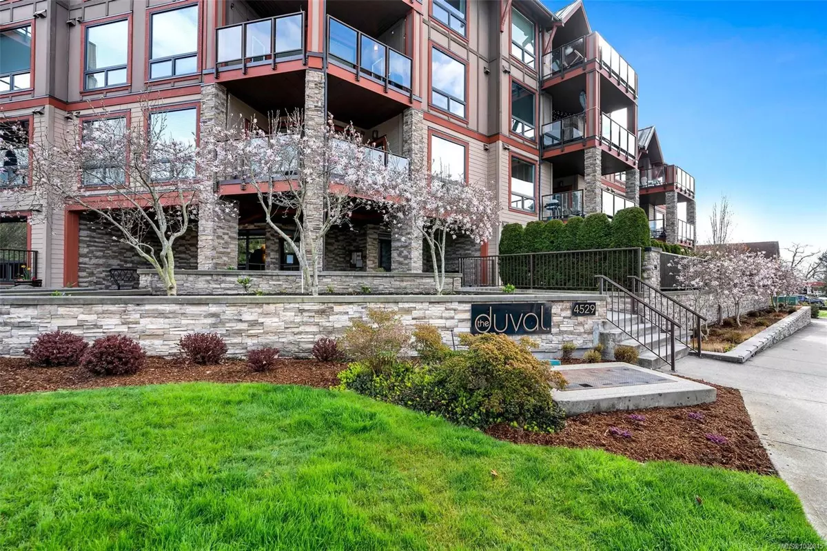 Saanich, BC V8Z 3G3,4529 West Saanich Rd #107