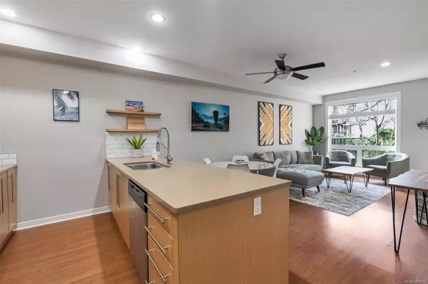 Saanich, BC V8Z 3G3,4529 West Saanich Rd #107