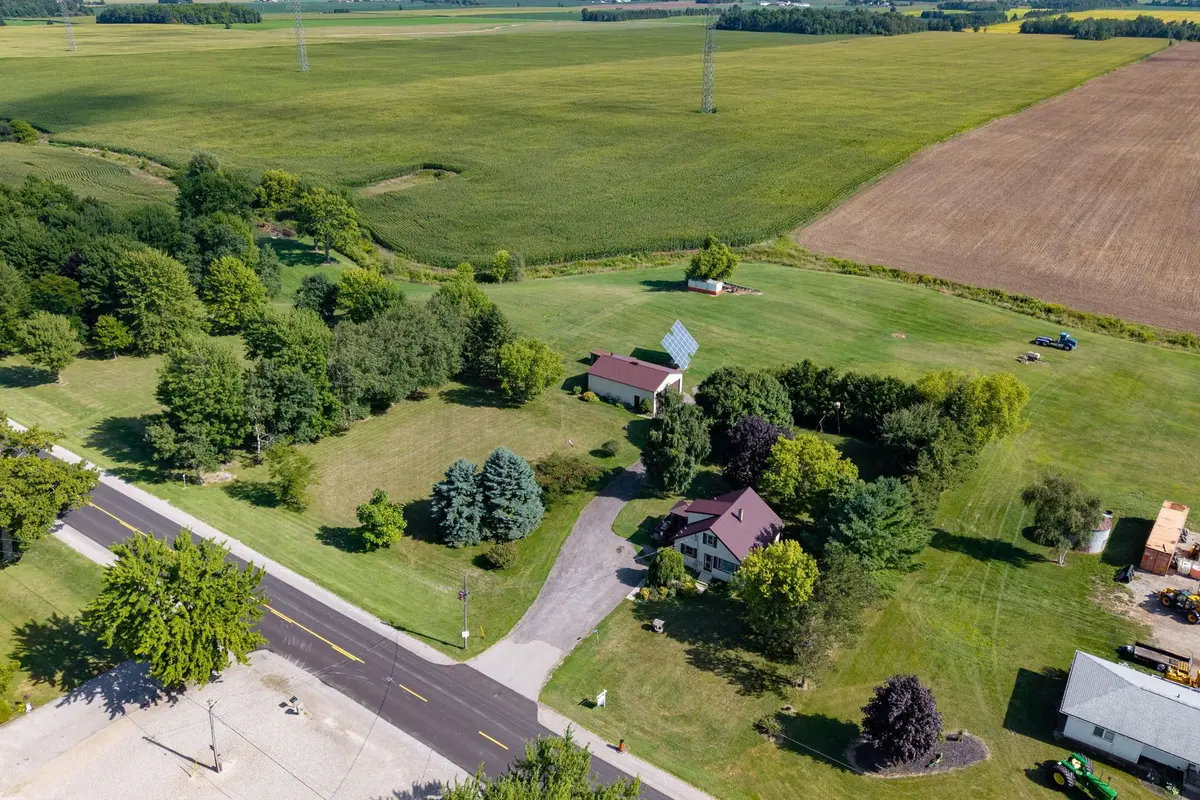 Malahide, ON N0L 2J0,49827 Lyons Line