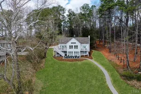 Moneta, VA 24121,16414 Moneta RD