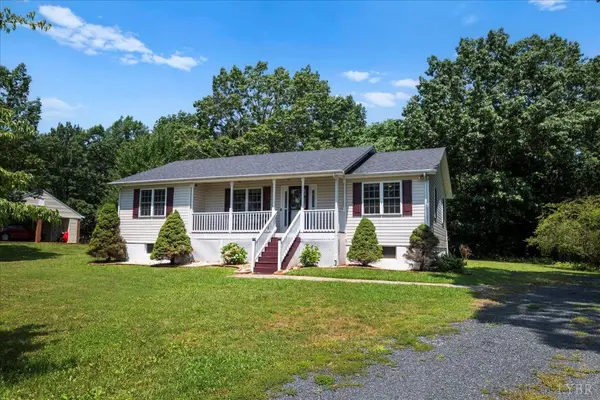 Concord, VA 24538,302 Pilot View RD