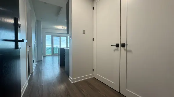 165 Legion RD N #730, Toronto W06, ON M8Y 0B3