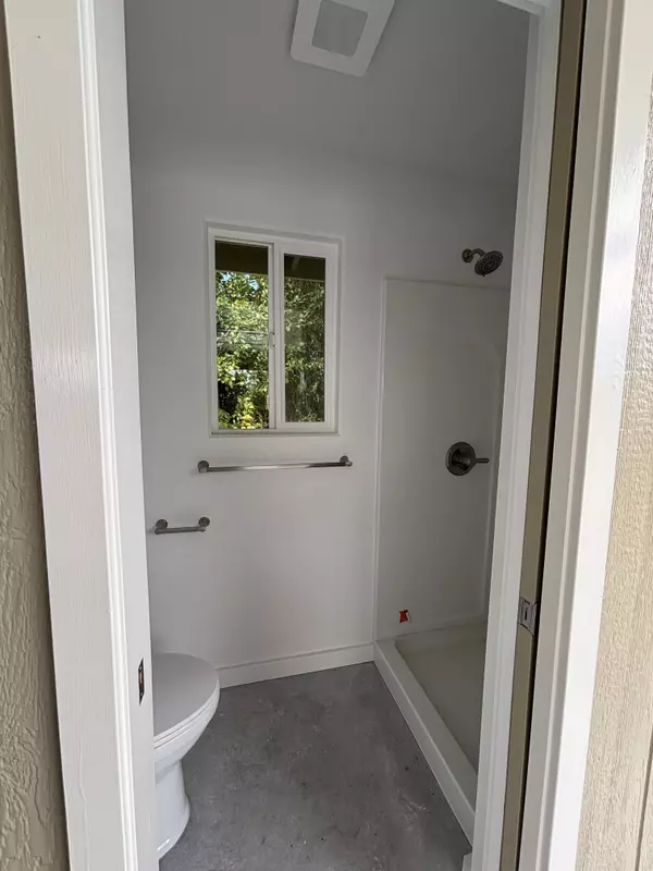 Hilo, HI 96720,1995 KAUMANA DR