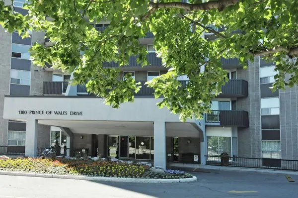 Mooneys Bay - Carleton Heights And Area, ON K2C 3N5,1380 Prince of Wales DR #202