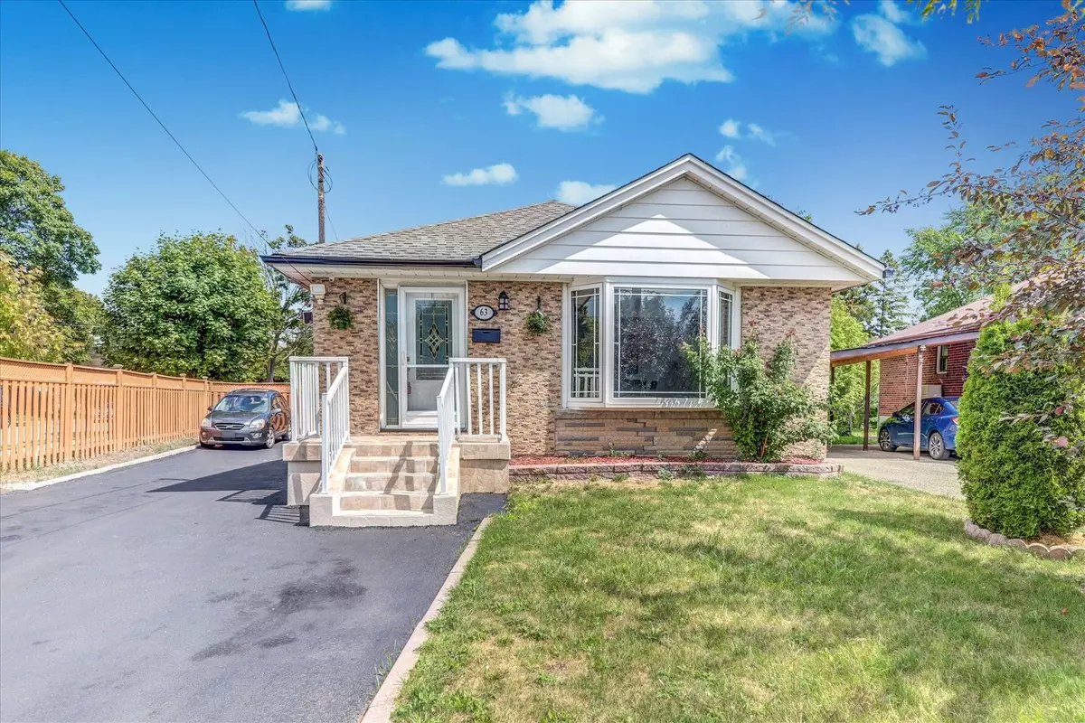 Toronto E04, ON M1R 2V1,63 Lynvalley CRES