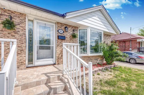 Toronto E04, ON M1R 2V1,63 Lynvalley CRES