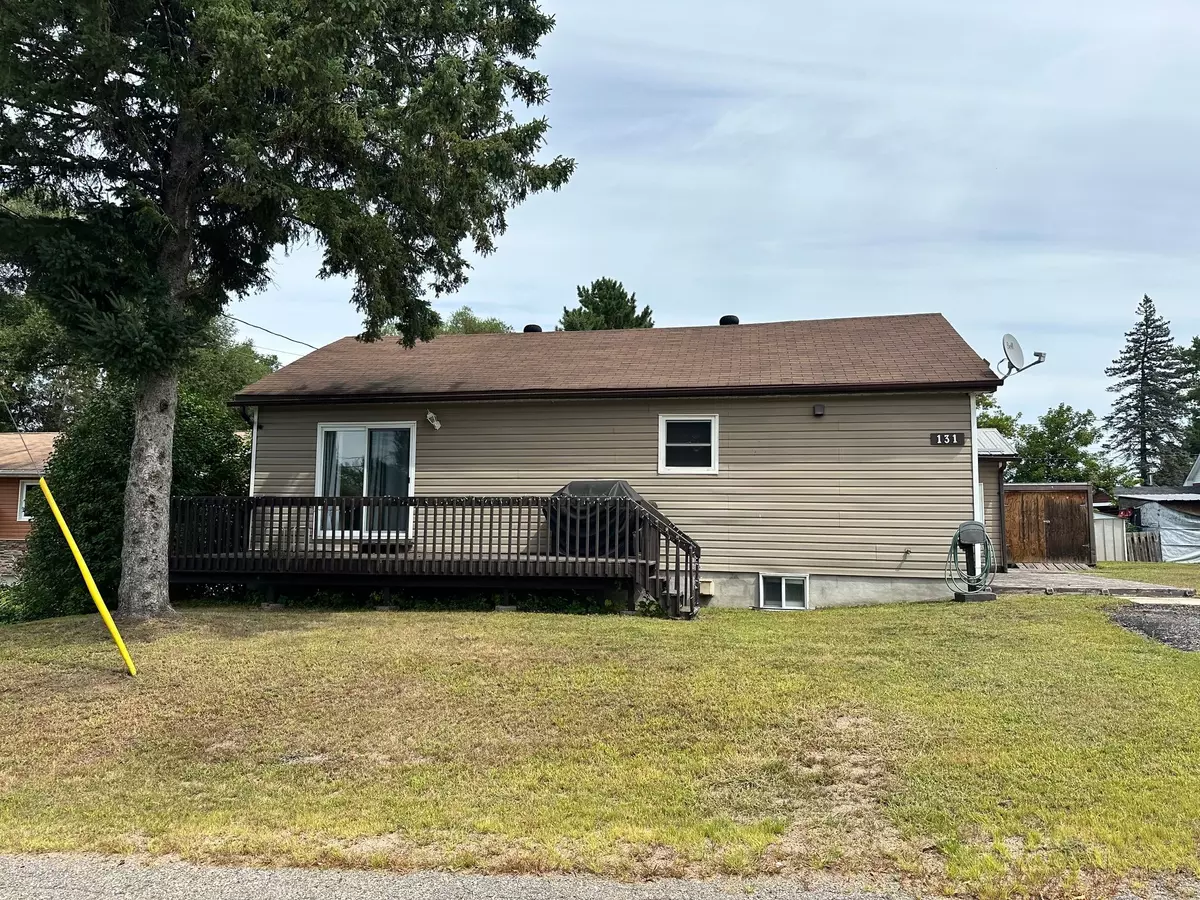 Mattawa, ON P0H 1V0,131 6th ST