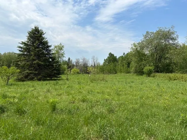 351 Ravenscliffe RD, Huntsville, ON P1H 1L6