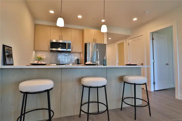 Nanaimo, BC V9R 4V9,135 Haliburton St #206