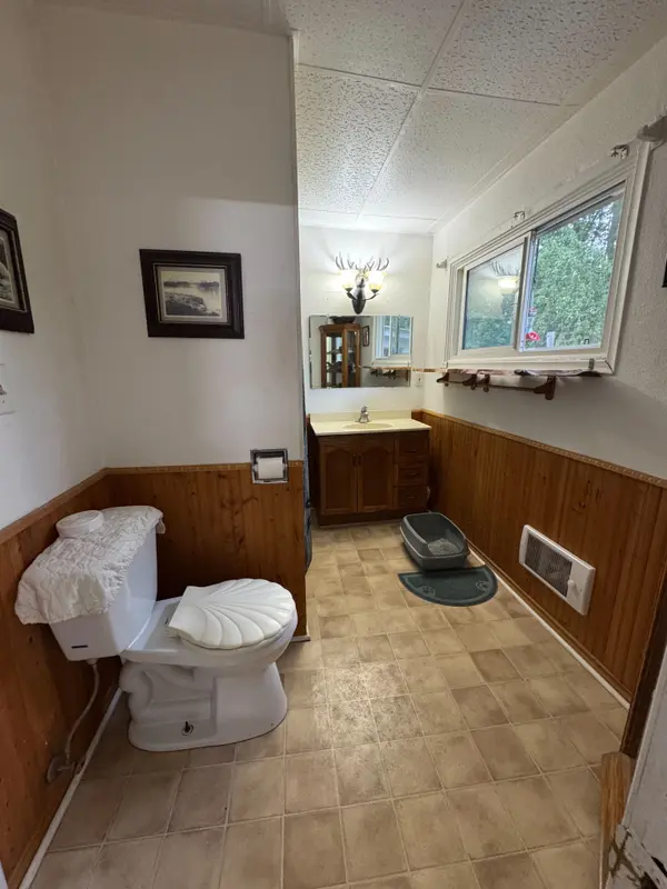 Fort Erie, ON L2A 5M4,1640 Dominion RD