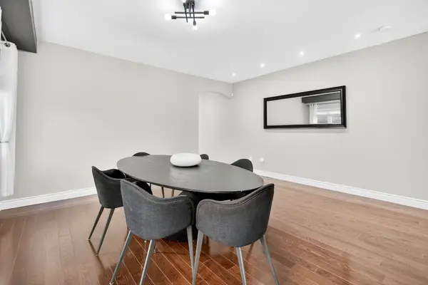 Burlington, ON L7M 0M4,4223 Fuller CRES