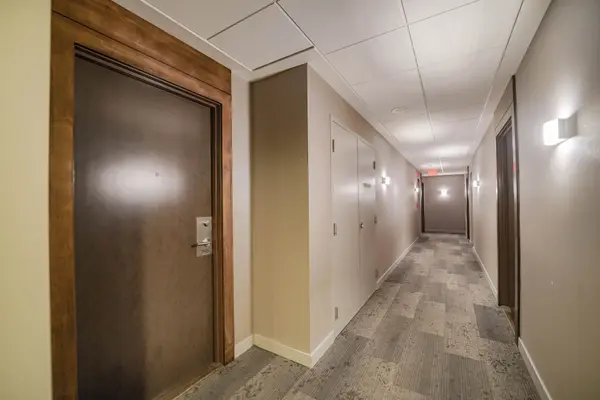 135 Village Green SQ #PH21, Toronto E07, ON M1S 0L1