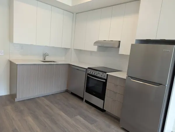 Toronto W04, ON M6M 0C3,135 Canon Jackson DR #107