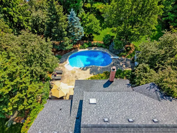 Kitchener, ON N2P 2A7,19 Huntingwood CT