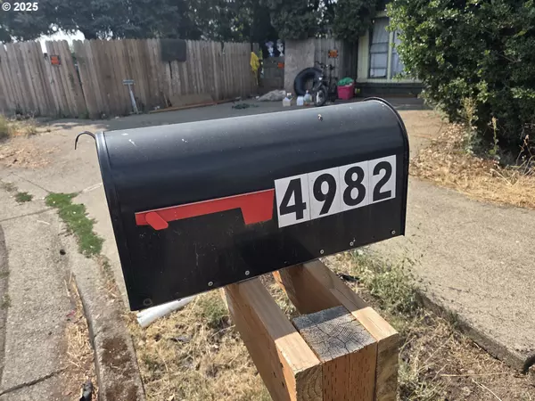 Eugene, OR 97402,4982 MORELY LOOP