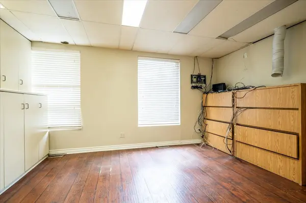 Bradford West Gwillimbury, ON L3Z 3G9,355 Dissette ST