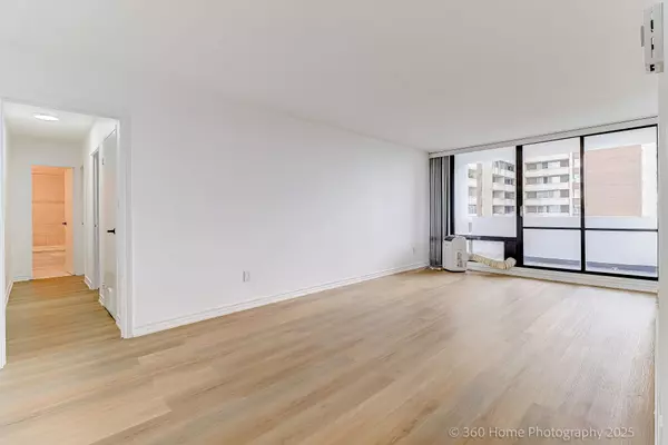 Toronto E03, ON M4C 5L5,3 Massey SQ #803