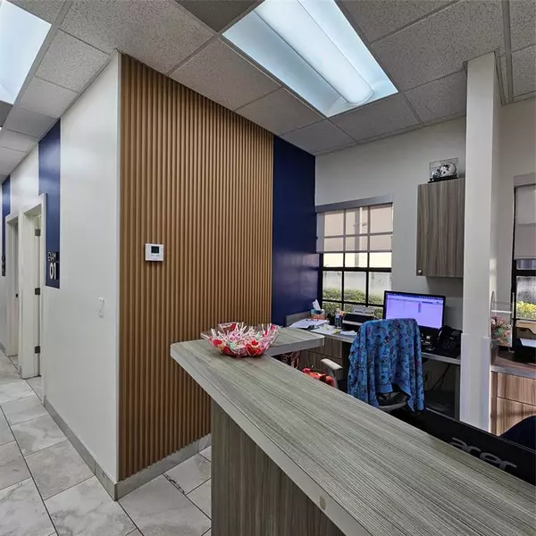 Pembroke Pines, FL 33029,650 NW 180th Ter #101