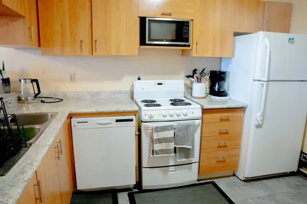 Toronto W10, ON M9W 6A5,234 Albion RD #1401