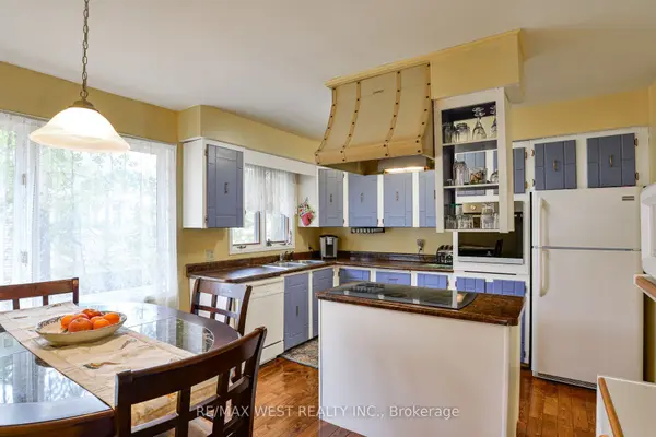 Gravenhurst, ON P1P 1M2,640 David ST