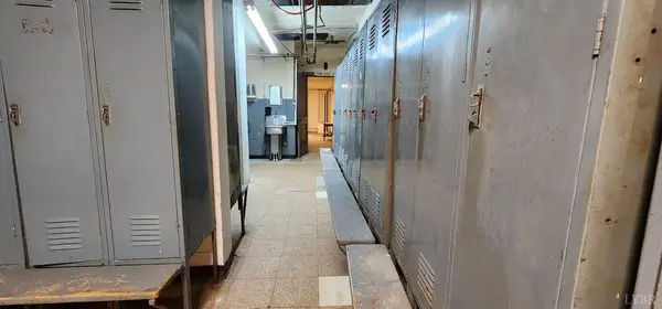 3989 Cifax RD, Goode, VA 24556