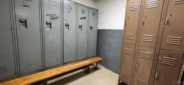 3989 Cifax RD, Goode, VA 24556