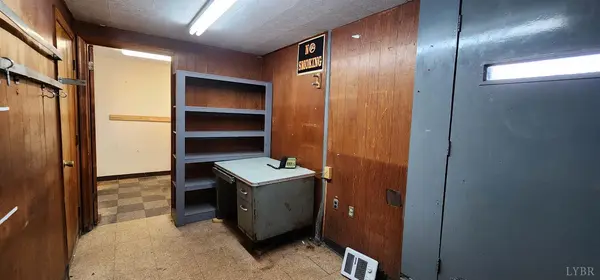 3989 Cifax RD, Goode, VA 24556