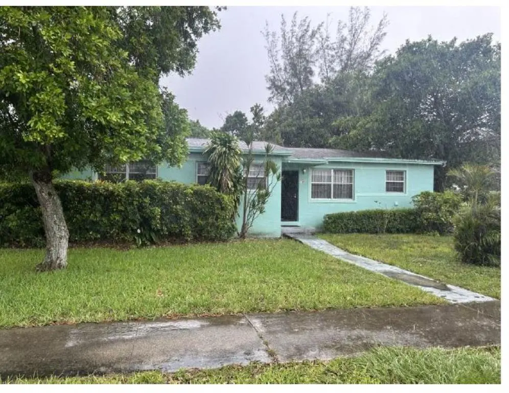 Miami Gardens, FL 33056,2380 NW 175th St