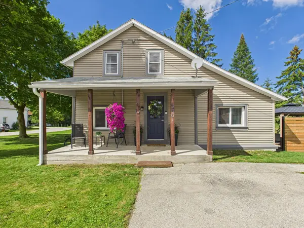 2061 Edward ST, Howick, ON N0G 1X0